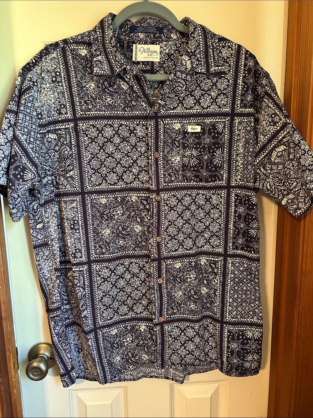 Hilfiger Surf Co. Navy Bandana-Print Short-Sleeve Button-Down Shirt